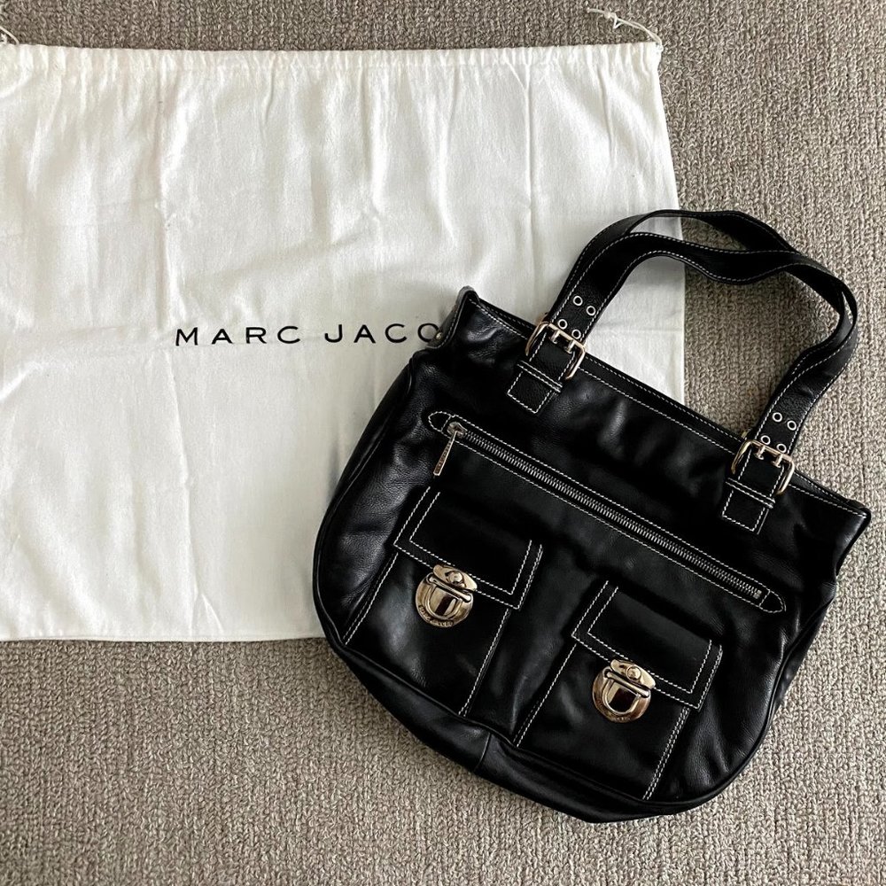 Marc Jacobs Black Leather Stella Buckle Bag
